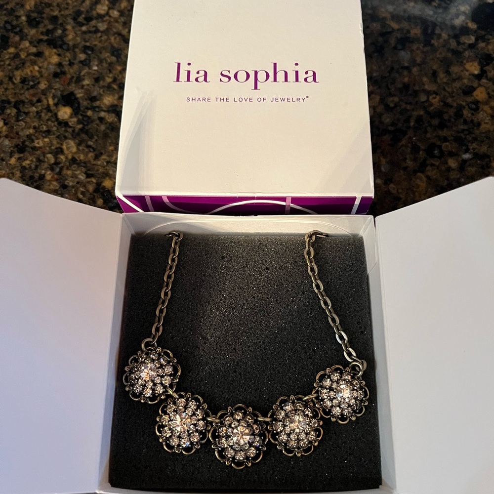 Lia Sophia Nora Necklace 💜